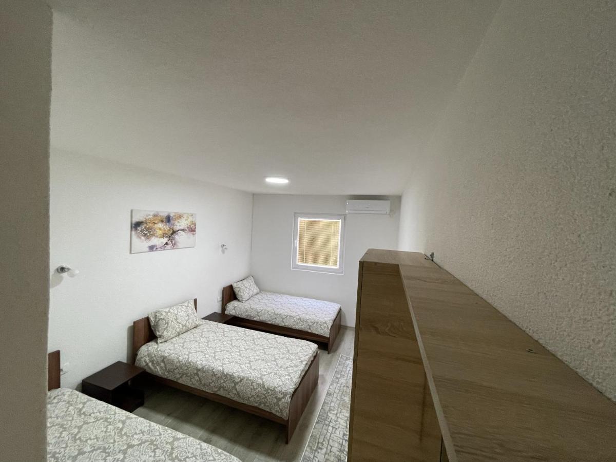 Vila 5 Hotel Prilep Exterior photo